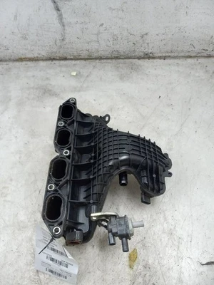 10 11 12 13 14 15 16 17 18 TOYOTA PRIUS V COLECTOR DE ADMISIÓN ENCHUFABLE 17120-37054 Foto 1 de 4