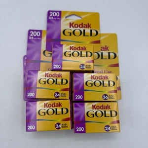 LOT OF 5 Sealed Kodak Gold 200, 24 Exp. 35mm, 2002 expiry NEW VINTAGE FILM - Picture 1 of 3