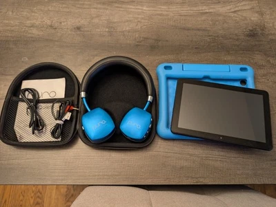 Tablet Amazon Fire HD 8 edición para niños (10.ª generación) con auriculares PuroQuiets Foto 1 de 4