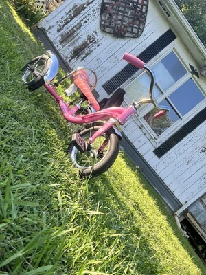 Triciclo Schwinn Lil Stingray rosa Foto 1 de 4