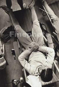 1936 Vintage PAUL WOLFF Germany OLYMPIC Fencing Male Fencer Rest Photo Gravure - Picture 1 of 1