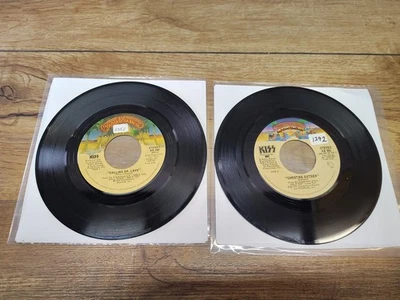 Vintage 1976 KISS ~ Calling Dr Love / Take Me - Christine 16/shock me 45 rpm Foto 1 de 2