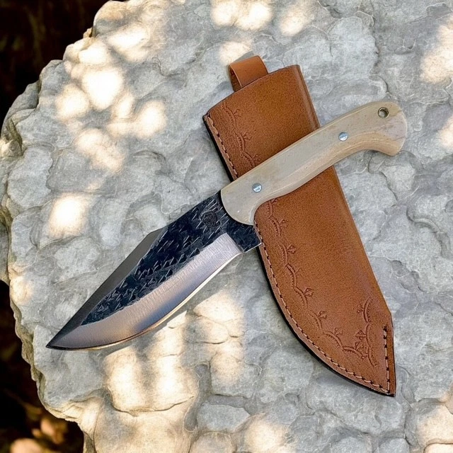 EDC Personalizado Hecho a Mano 1084 Acero Caza Camping Cuchillo Hueso Camal Funda Cuero Foto 1 de 4