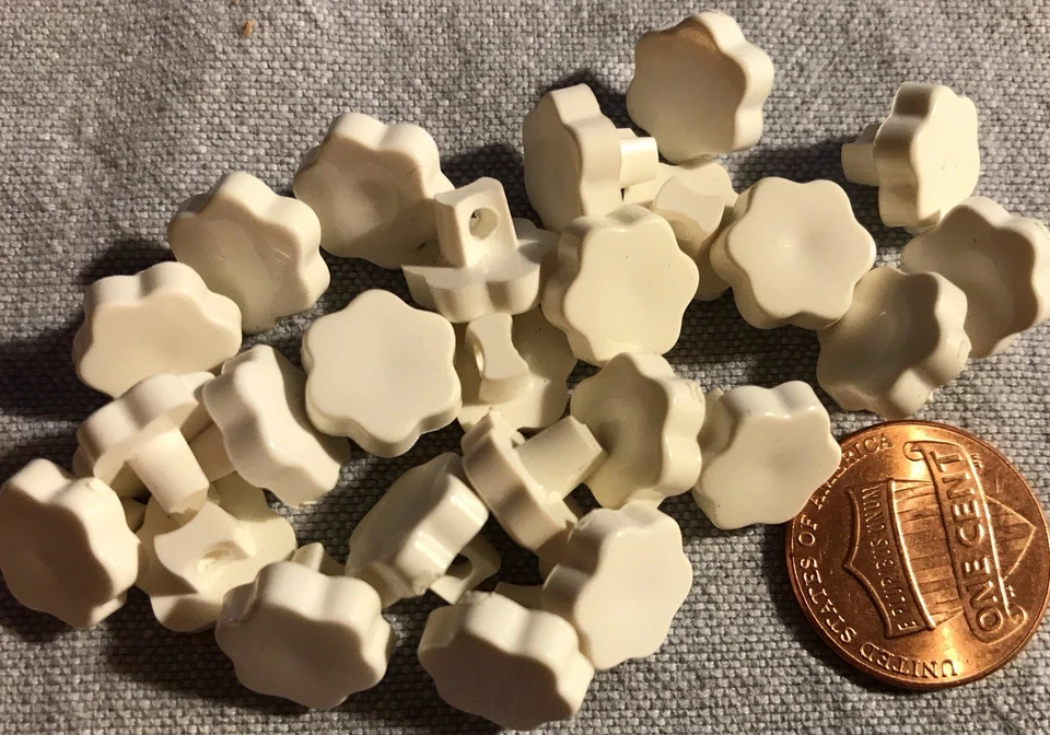 24 Small Thick White Plastic Shank Buttons Flower Floral 11mm 7/16" # 8293 - Image 1 of 1