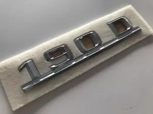 Schriftzug Typenschild "190D" Kofferraumklappe A2018172115 für Mercedes W201 NEU - Picture 1 of 3