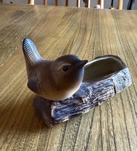 vintage Purbeck Pottery wren on a log posy vase , wildlife series with label - Picture 1 of 10