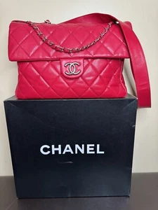 100% Authentic CHANEL Red Soft Maxi Caviar Classic Flap - Picture 1 of 14