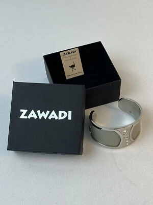 Brazalete ancho de cuero de avestruz topo Zawadi y cristal de Swarovski Foto 1 de 4