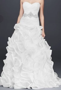 Galina Signature Wedding Dress - Picture 1 of 5