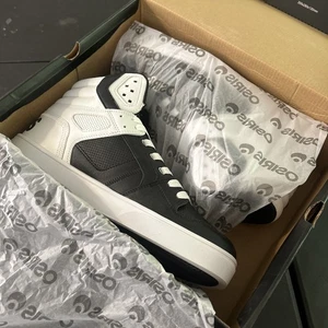 Scarpe alte Osiris Clone 1322-2668 nero/bianco/dip taglia 13 nuove con scatola! - Foto 1 di 10