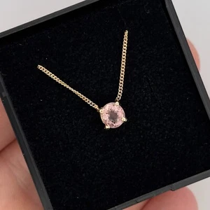 9ct Yellow Gold Pink Tourmaline Solitaire Necklace 16" Chain Hallmarked - Picture 1 of 4