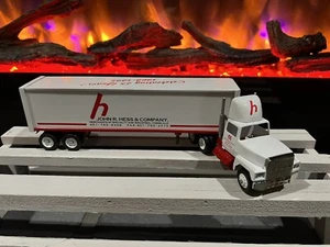 Winross John R. Hess Company H Ford Tractor Trailer 1:64 Scale Die-Cast - Picture 1 of 8