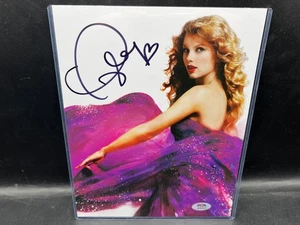 Taylor Swift Signed Autograph 8x10" Speak Now Promo Photo Big Auto PSA/DNA - Picture 1 of 5