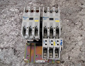 Conjunto de motor de arranque/contactor Cutler-Martillo CE15MN3 / AE16MN0 / AE56MNY1 usado - Imagen 1 de 10