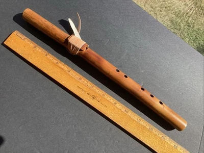 Flauta de madera de ISLAND FLATES de Ray, 13-1/2” firmada numerada diámetro de 1/2”, ¿e o c? Foto 1 de 4