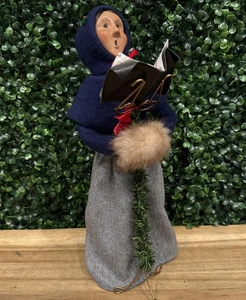 Vintage 13” Byers’ Choice Female Caroler W/ Sheet Music & Music Stand Woman 2002 - Picture 1 of 11