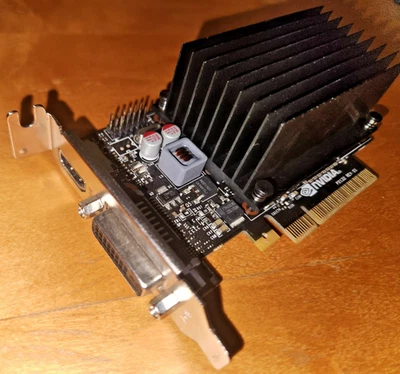 EVGA Nvidia GeForce GT 720 Display Adapter 01G-P3-2722-KR Passive Low-Profile - Image 1 of 3