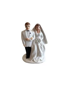 Vintage Mini Leftons Japan Porcelain Wedding Cake Topper Bride & Groom Figurine - Picture 1 of 6