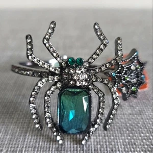 Betsey Johnson Green Crystal Bracelet Cuff Rhinestone Spider Web Bangle - Picture 1 of 5