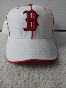 Boston Redsox New Era Fitted Hat 7 1/8 Red & White - Picture 1 of 7