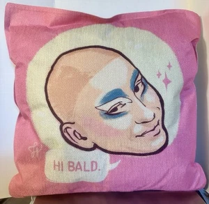 Trixie Mattel - Hi Bald Dekokissen 15 x 15 Zoll - Bild 1 von 3