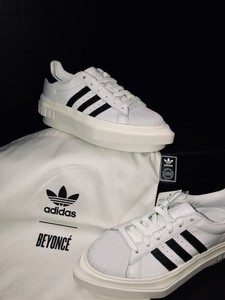 adidas tennis comfort