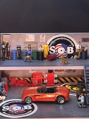 Hot Wheels 1998 Chrysler Concept Convertible 1:64 Orange Diecast NM Condition - Image 1 of 4