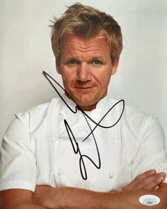 Gordon Ramsay Signed 8x10 Photo Hell's Kitchen Authentic Autograph JSA COA Chef - Picture 1 of 3