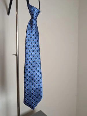 Lote de corbatas y pajaritas para niños Foto 1 de 4