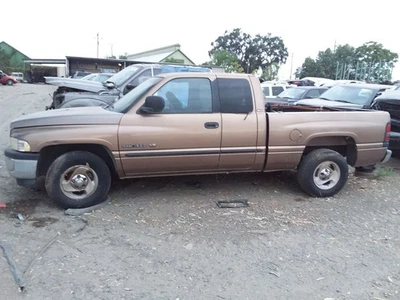Conjunto de luz de estacionamiento/señal de giro usado se adapta a: Dodge 1500 2000 pickup lámpara de estacionamiento Foto 1 de 4