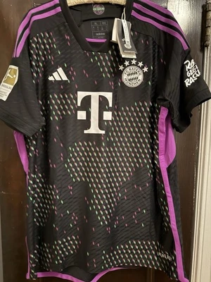 Camiseta Adidas Bayern München Munich Away 23-24 XL Kimmich 6 - Imagem 1 de 4