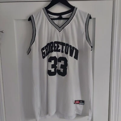 CAMISETA BLANCA DE PATRICK EWING DE LOS GEORGETOWN HOYAS DE NIKE PARA HOMBRE Foto 1 de 3