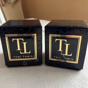 Lot/2 Tobi Tobin Ashram Wood Spicey Scented Candle  4.0oz 2 Wick Luxury Scented - Picture 1 of 9
