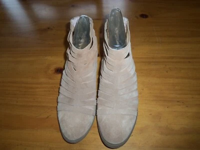 Carlos Breckin Botas con Tiras al Tobillo Cuero Gamuza Tostado Talla 7m Usadas en Excelente Condición Foto 1 de 4