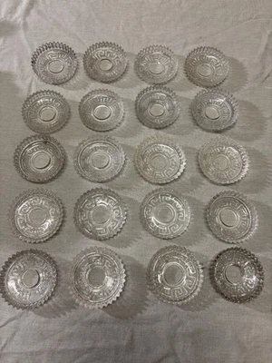 20 coupelles de lustre en verre moulé pour lustre ancien à pampilles - Photo 1/4