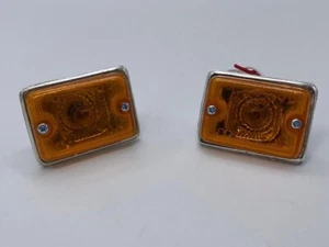 Daihatsu Side turn signals x2 - Picture 1 of 2