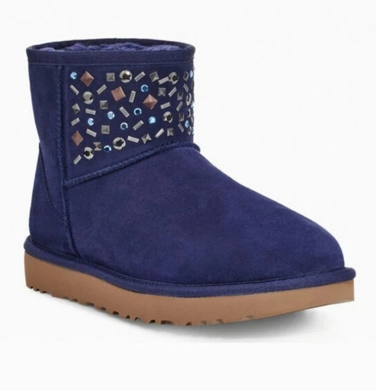 Size 7 Women’s Charcoal Grey UGG Classic Mini Stud II Suede Sheepskin BOOTS