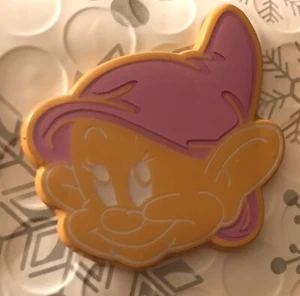 Disney Dopey Dwarfs Mystery Cookie Mickey’s Very Merry Christmas Party Pin - Picture 1 of 1