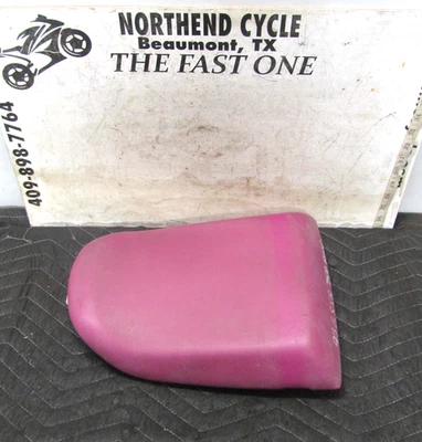 93-95 Suzuki GSXR750 W WS Base Asiento Trasero Pan Sillín OEM 45300-17E10-P55 ST1750 Foto 1 de 4