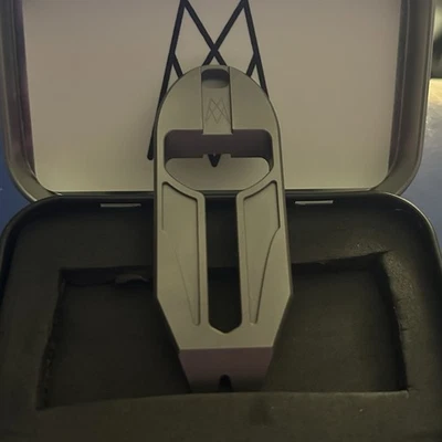 Mr. Mr. Multiherramienta Designs Titanium Bounty Hunter Prybar Foto 1 de 3