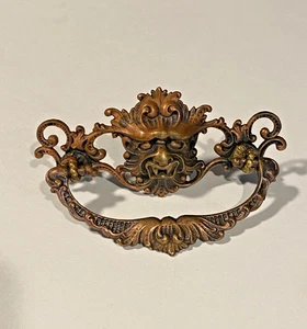 Antiguo tirador tocador de fianzas victoriano cara de león gárgola bronce - Imagen 1 de 11