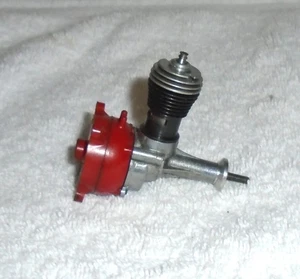 Vintage 1950's Cox .049 Space Bug Motor w/Gas Tank - Good Compressiom - Read - - Picture 1 of 3