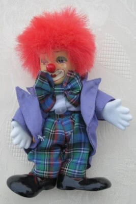 Clown mit Porzellankopf, Porzellanhänden und Porzellanfüßen - Bild 1 von 2
