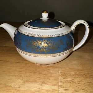 Wedgwood Columbia R4509 (Blue & Gold)1 Teapot (1.5 Pints)1st Quality NeW - Picture 1 of 6