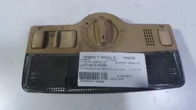 plafoniera per VOLKSWAGEN PASSAT BERLINA (3B3) COMFORTLINE 2000 1456235 Foto 1 de 3