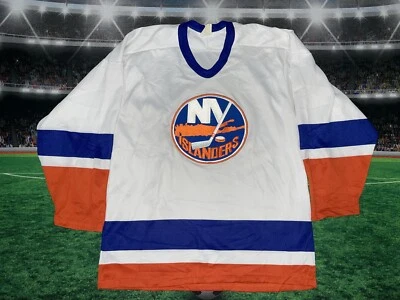 Vintage New York Islanders NHL CCM MASKA Blue Hockey Jersey Men’s Sz Medium Used - Image 1 of 4