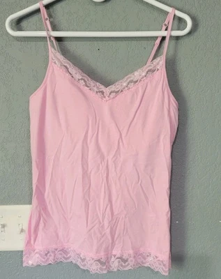 Camiseta sin mangas No Boundaries rosa con ribete de encaje para mujer talla grande Y2K bebé muñeca hada Foto 1 de 4