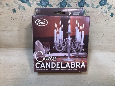 Nuevo Genuino Fred Pastel de Cumpleaños Plateado CANDELABRO Decoración de Pasteles con 9 Velas Foto 1 de 4