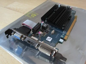 Sapphire ATI AMD Radeon HD 5450 Grafikkarte PCIe DVI HDMI VGA 1GB DDR3 passiv - Bild 1 von 5