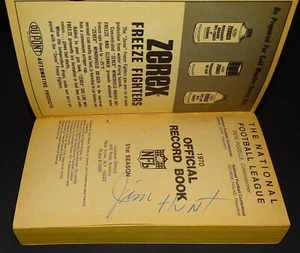 Jim Hunt (Boston Patriots) Signed 1970 NFL Record Book (Dupont Edition) - Bild 1 von 5